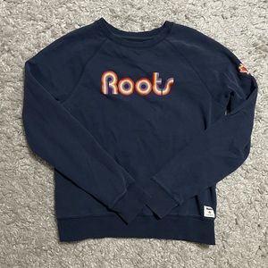 Women’s navy Roots crew neck (size M)